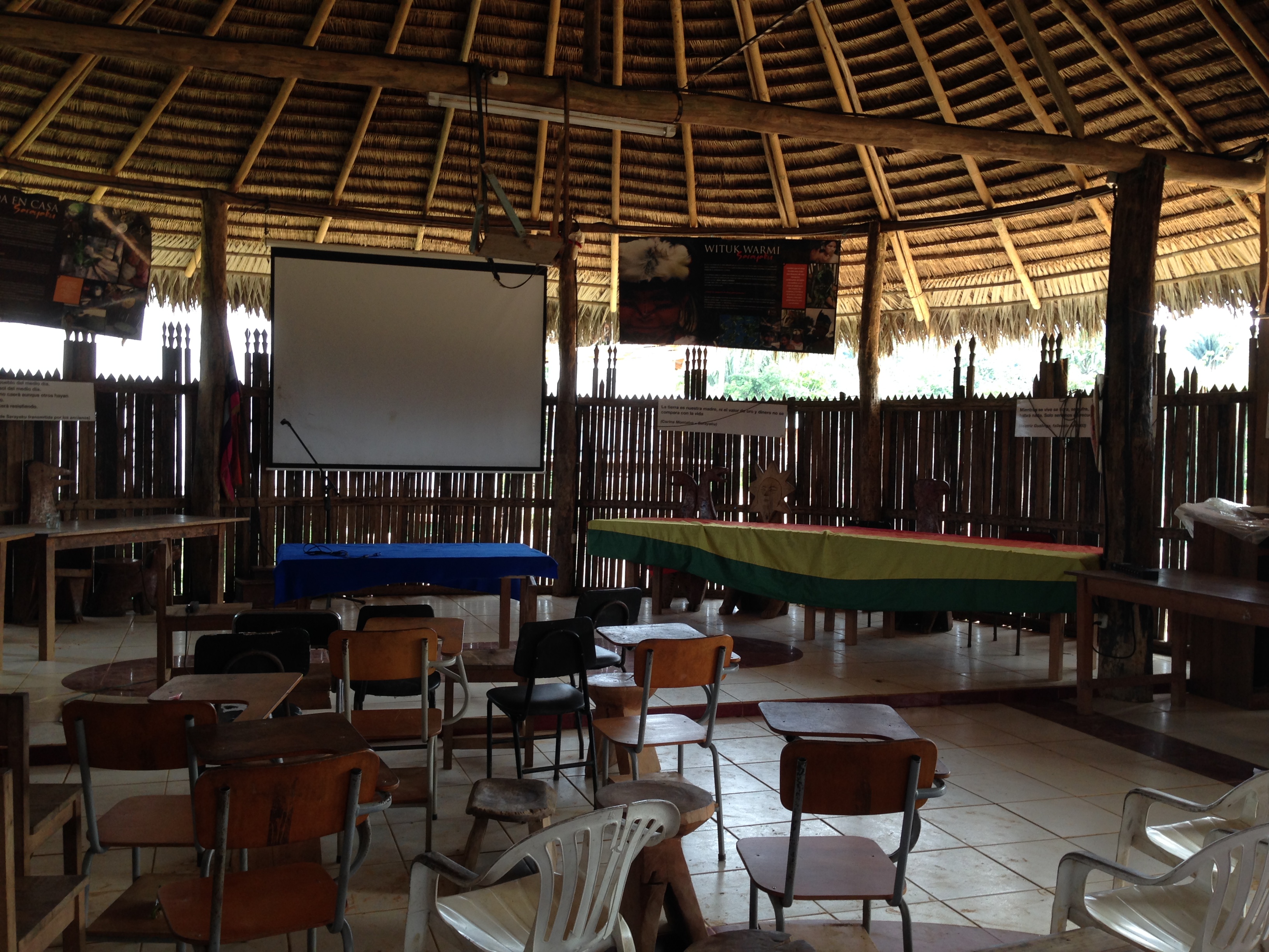 Inside the Sarayaku Casa Comunal