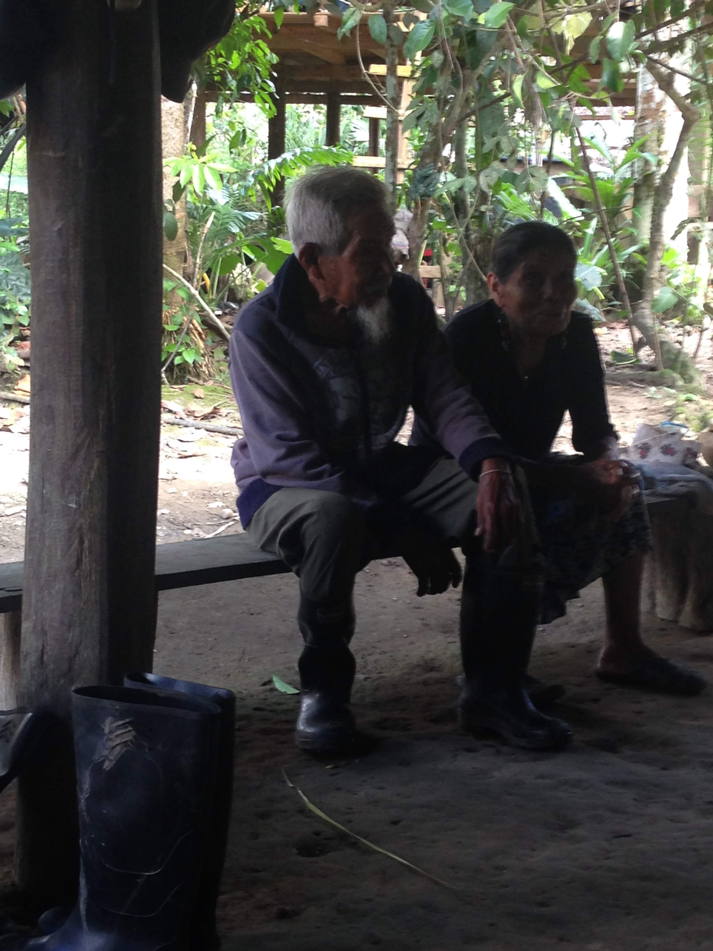 Sabino Gualinga and Corina Montalvo at home